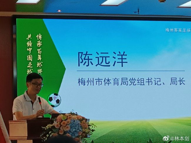 适合白色裙子的漂亮自拍